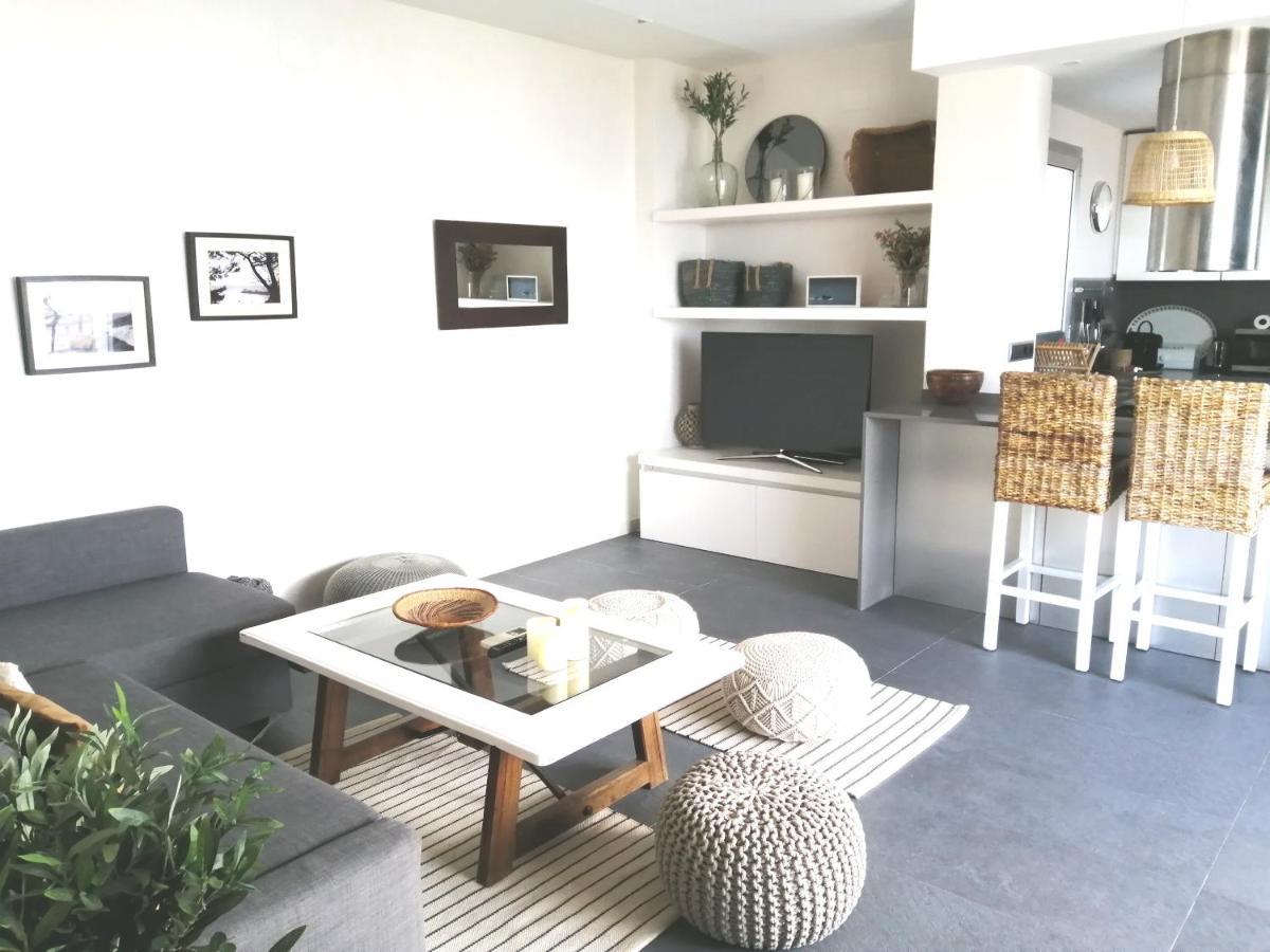 Apartmán Atico Con Fantasticas Vistas Al Mar Y La Iglesia Sitges Exteriér fotografie