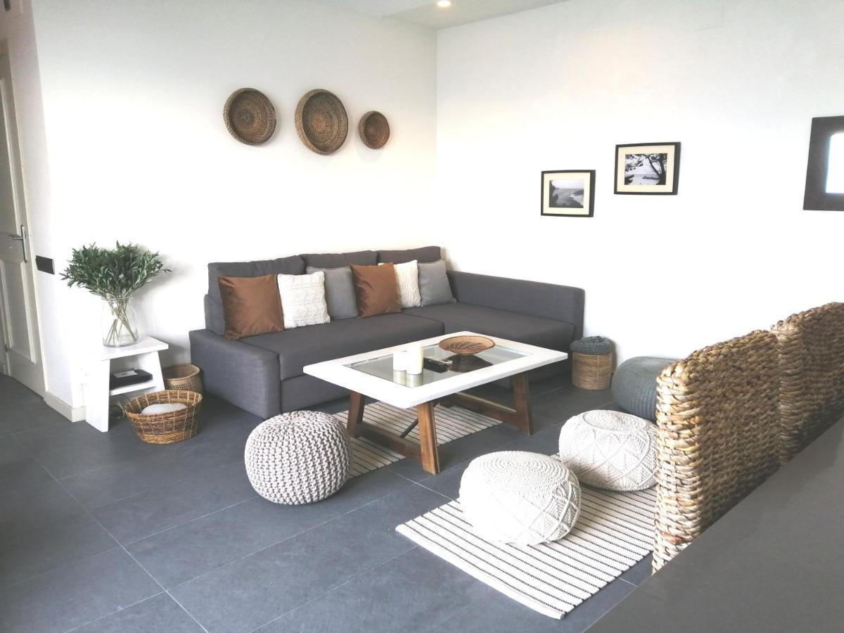 Apartmán Atico Con Fantasticas Vistas Al Mar Y La Iglesia Sitges Exteriér fotografie
