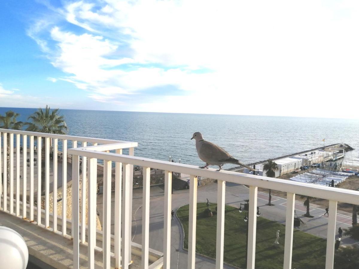 Apartmán Atico Con Fantasticas Vistas Al Mar Y La Iglesia Sitges Exteriér fotografie