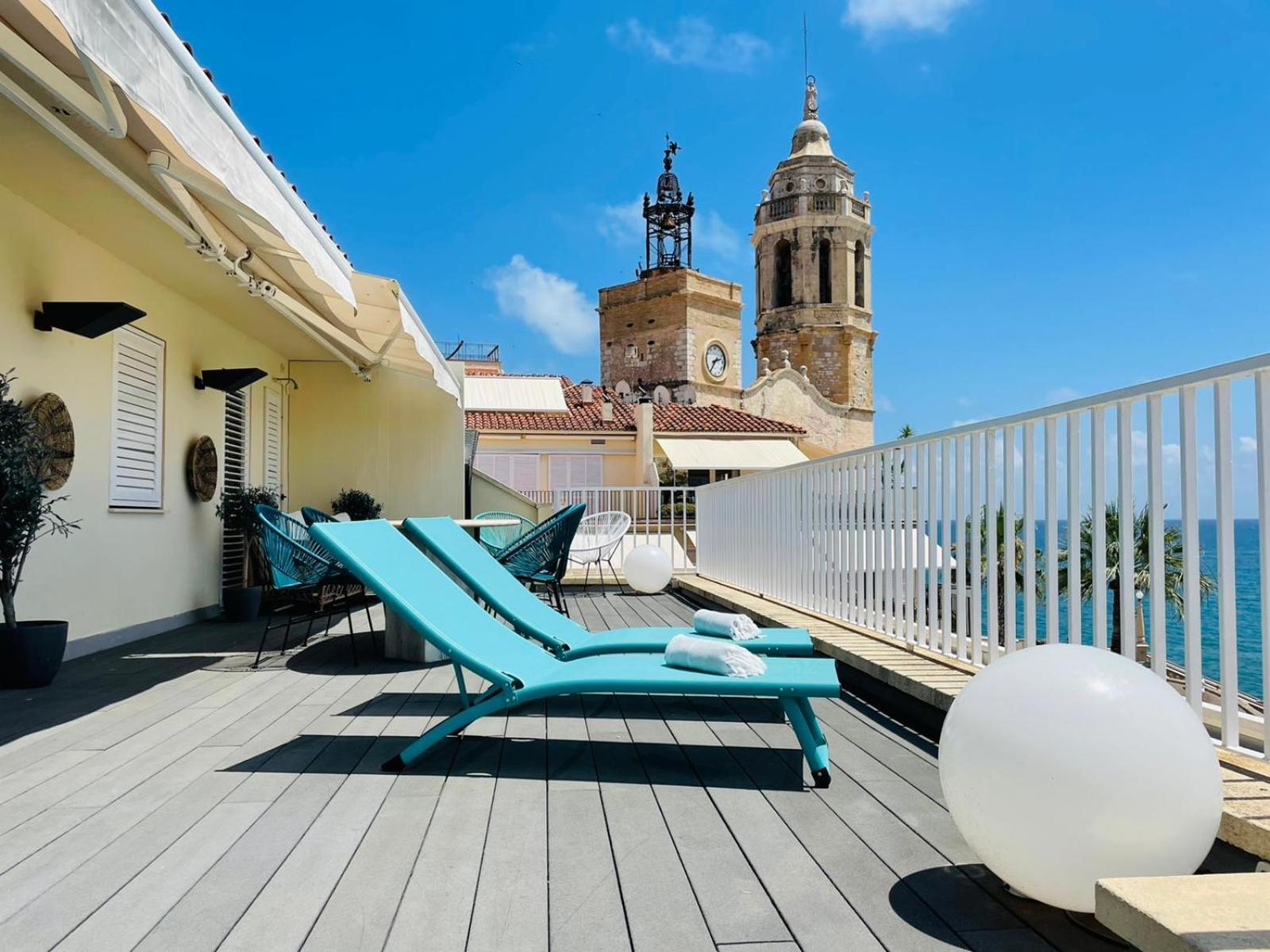 Apartmán Atico Con Fantasticas Vistas Al Mar Y La Iglesia Sitges Pokoj fotografie